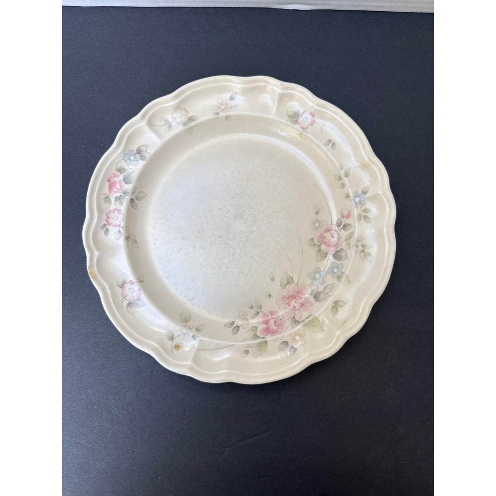 Pfaltzgraff Tea Rose Dinner Plate Scalloped Edge Floral Stoneware USA 11 inch